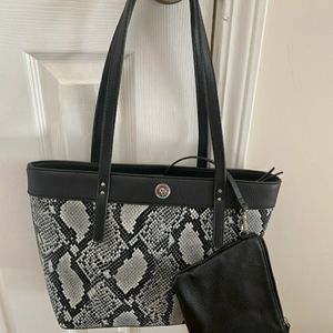 Anne Klein snakeskin print shoulder bag